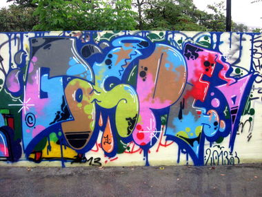 Graffiti Wall - Photo by EightySeven - Gospe (2013)