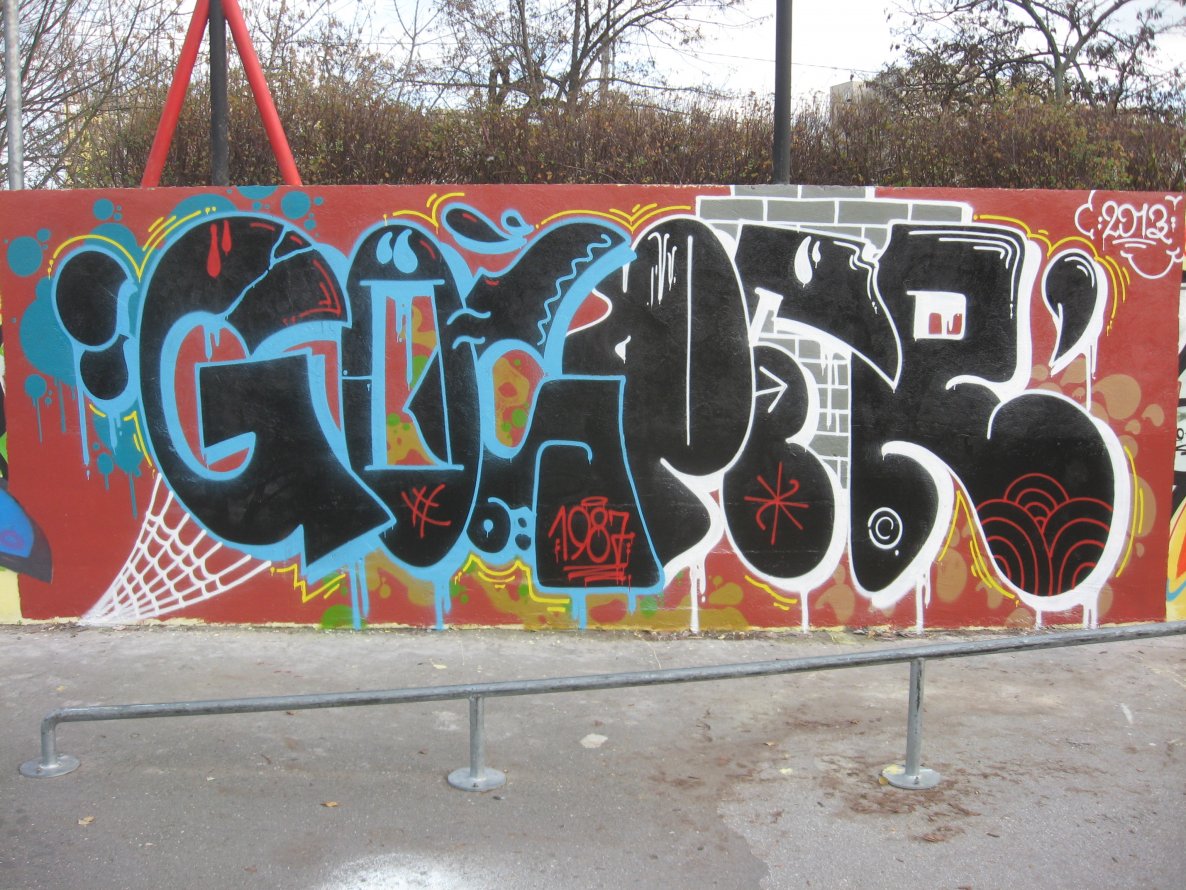 Graffiti Wall in Budapest - Photo by EightySeven - Gosper (2013)
