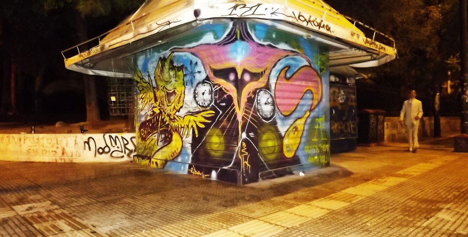 Graffiti Bombing in Athens - Photo by Eldmi