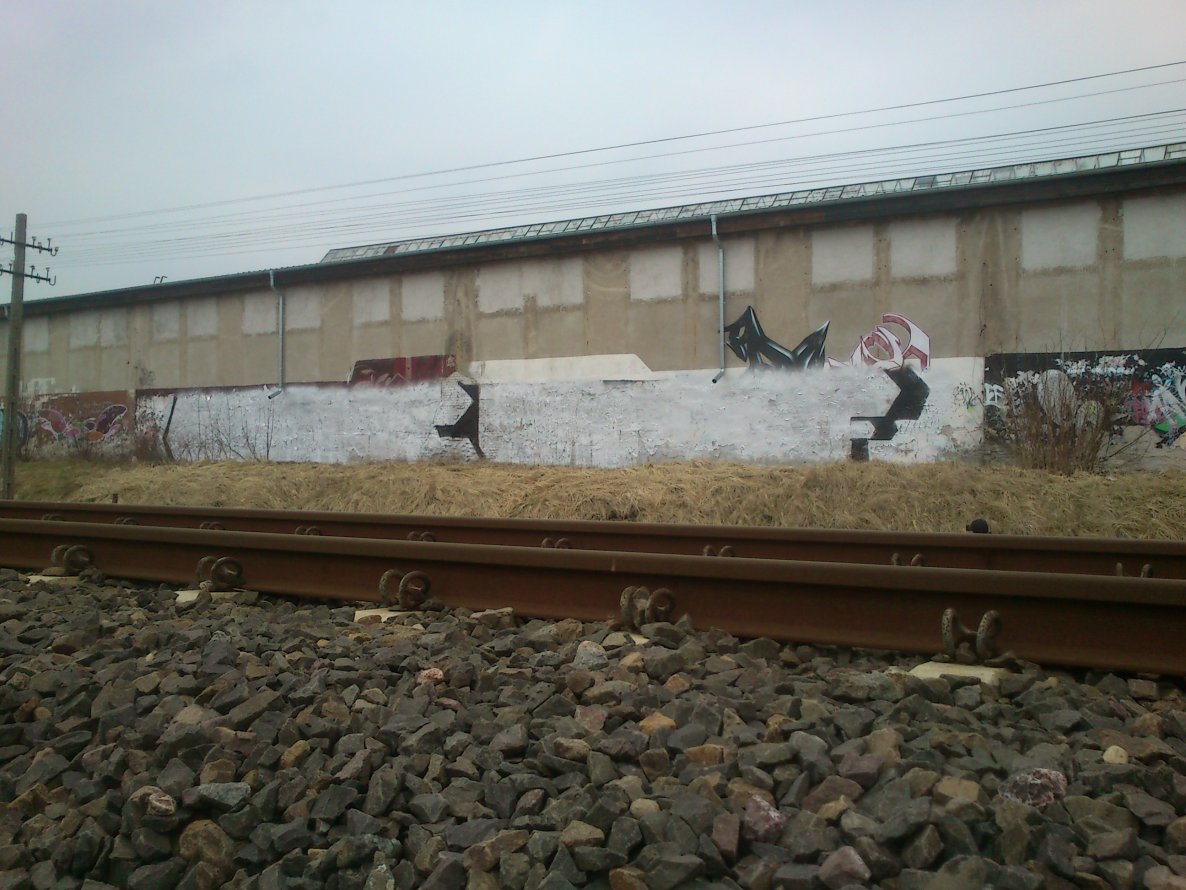 Graffiti Bombing - Photo by Elmoney - ELMO (2012)