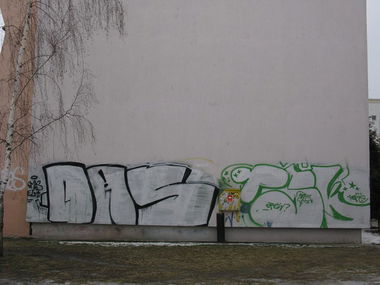 Graffiti Bombing - Photo by Elmooner - DAS, PSK, CREWS