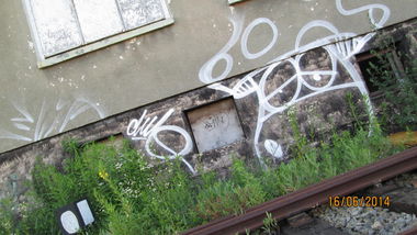 Graffiti Bombing - Photo by Elmooner