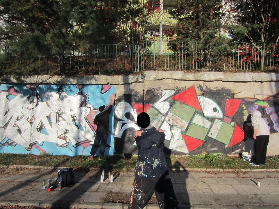 Graffiti Artwork - Photo by Elmooner