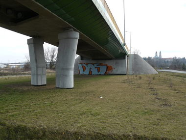 Graffiti Wall - Photo by Elmooner