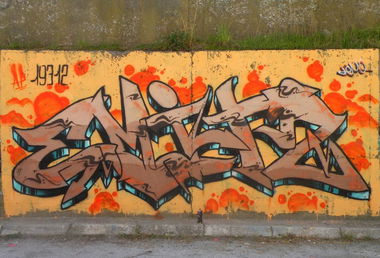 Graffiti Wall - Photo by EmiTwo (2014)