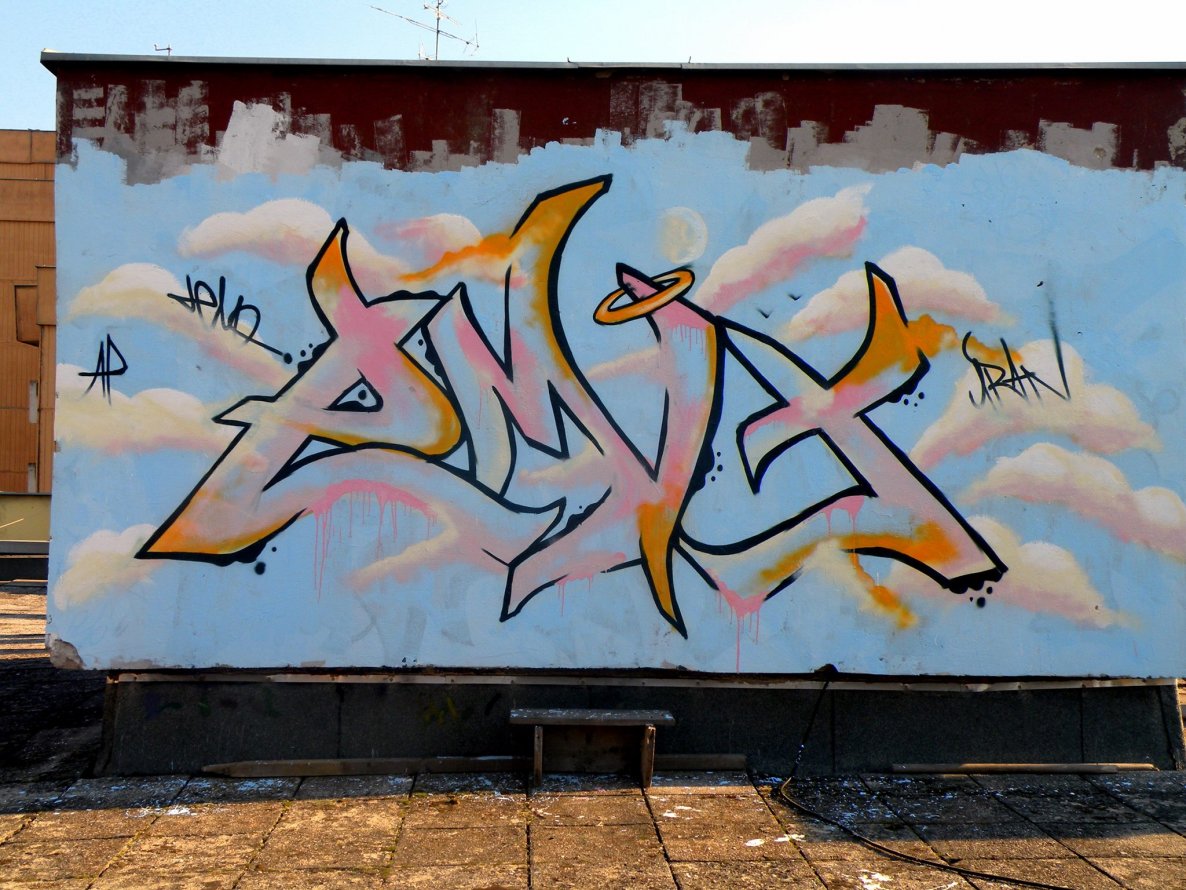 Graffiti Wall - Photo by EmiTwo (2013)
