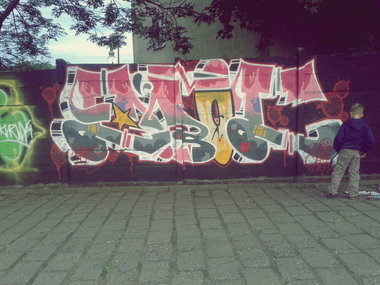 Graffiti Wall - Photo by Emoc - EMOC, DNB (2013)