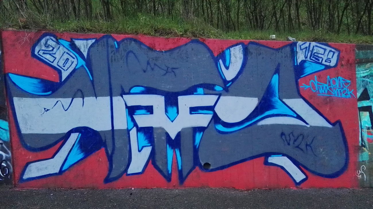 Graffiti Wall in Београд - Photo by Emsid - emsid (2016)