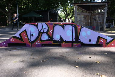 Graffiti Wall - Photo by Endgleist - Dino, Bä!