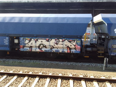 Graffiti Train - Photo by Endtooend