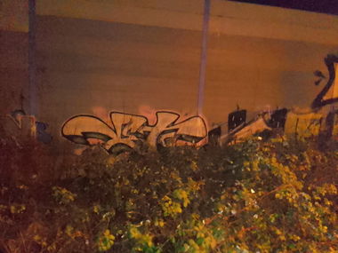 Graffiti Wall - Photo by Endtooend - Veto