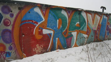 Graffiti Bombing - Photo by EnerGyo1 - grey1 (2013)