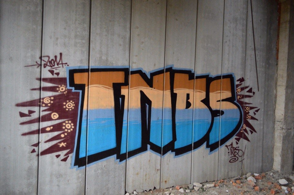 Graffiti Bombing - Photo by EnerGyo1 - tnb (2014)