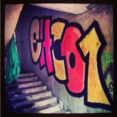 Graffiti Bombing - Photo by Enzor - Mis, crew (2013)