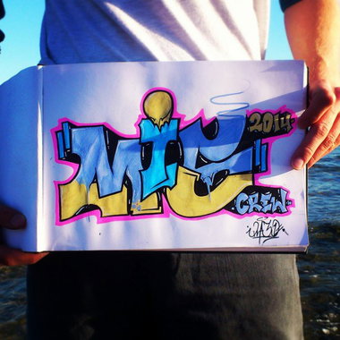 Graffiti Sketch - Photo by Enzor - mis, crew (2014)