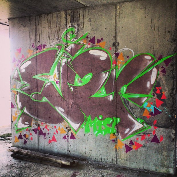 Graffiti Wall - Photo by Enzor - Mis, Crew (2014)