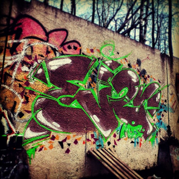 Graffiti Wall - Photo by Enzor - Mis, Crew (2014)