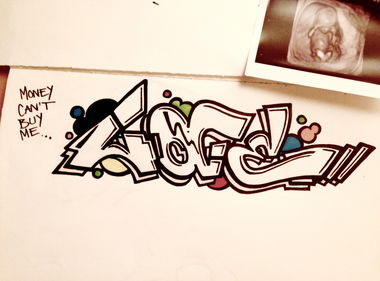 Graffiti Wall in Heidelberg - Photo by Erdnuss92 - i, love, watson (2015)