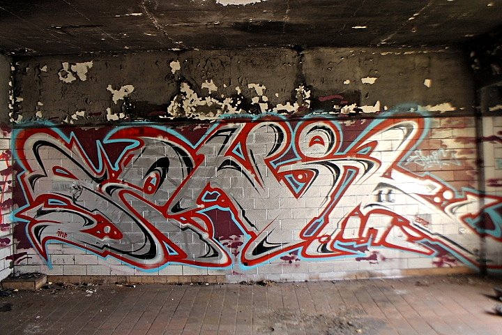 Graffiti Wall - Photo by Erds - Senik (2012)