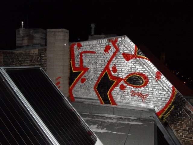 Graffiti Wall in Berlin - Photo by Erni - 75, Monte