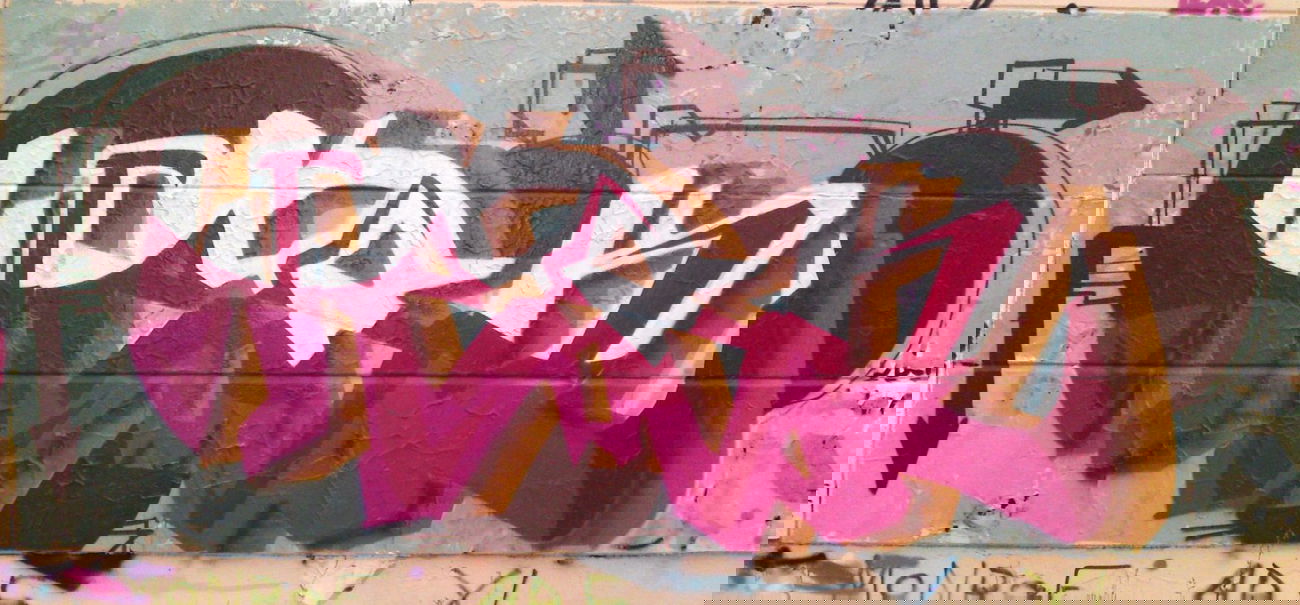 Graffiti Wall - Photo by Escape - wesk (2009)