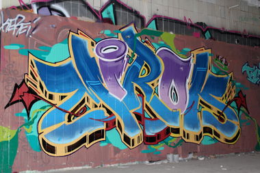 Graffiti Wall - Photo by Escape - mirok, freak