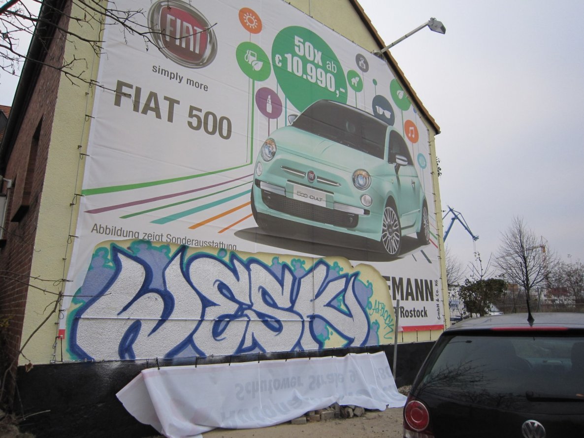 Graffiti Bombing - Photo by Escape (2014)