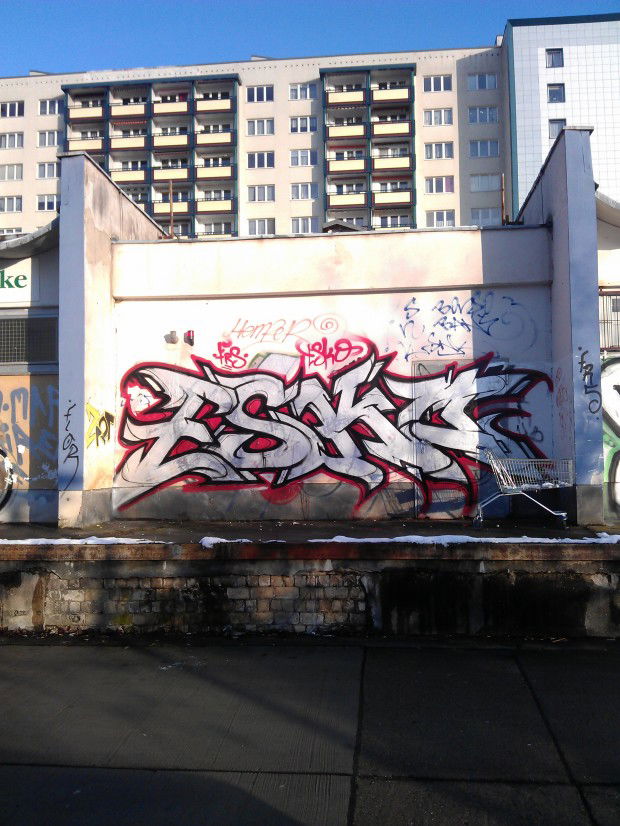 Graffiti Bombing in potsdam - Photo by Eskoe - esko