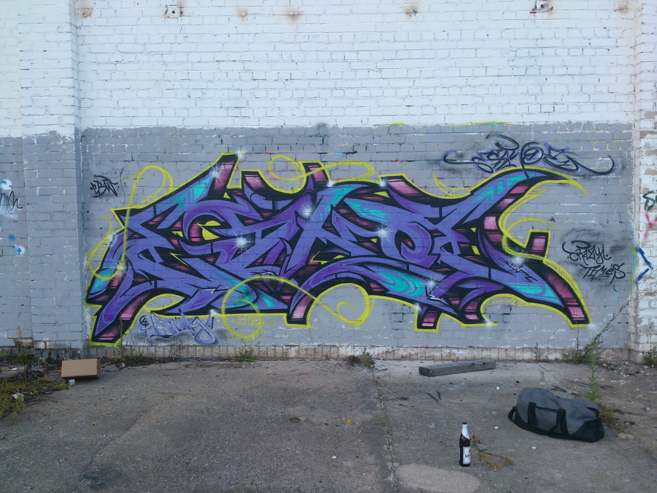 Graffiti Wall in Potsdam - Photo by Eskoe - eskoe, cbw (2014)