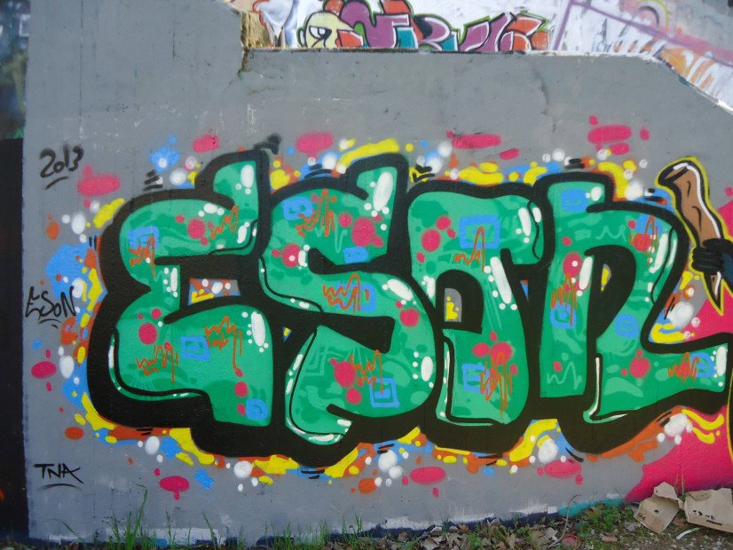 Graffiti Wall in Greece - Photo by EsonTnas - eson, tna, tnas (2013)