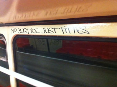 Graffiti in Bucharest - Photo by Estar737 - estar, metro, subway (2014)