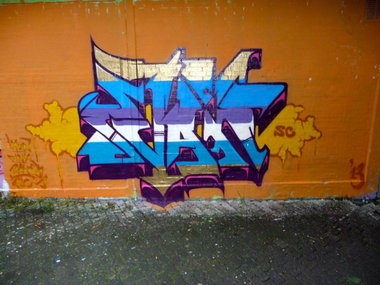 Graffiti Wall - Photo by Evian - Evan (2013)