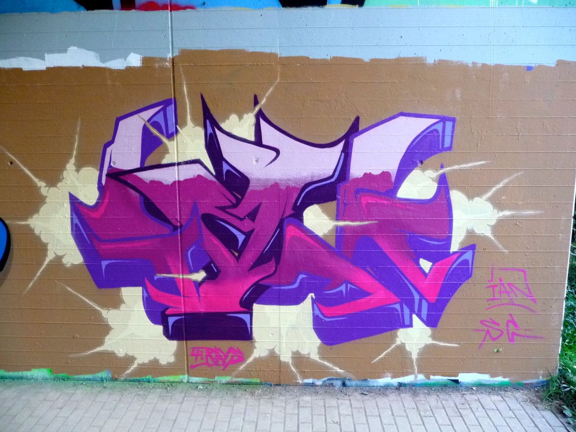 Graffiti Wall - Photo by Evian