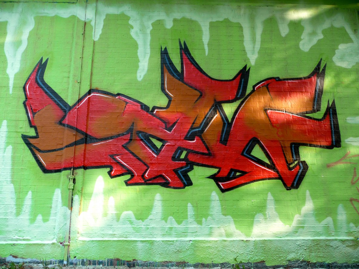 Graffiti Wall - Photo by Evian - Ian (2013)