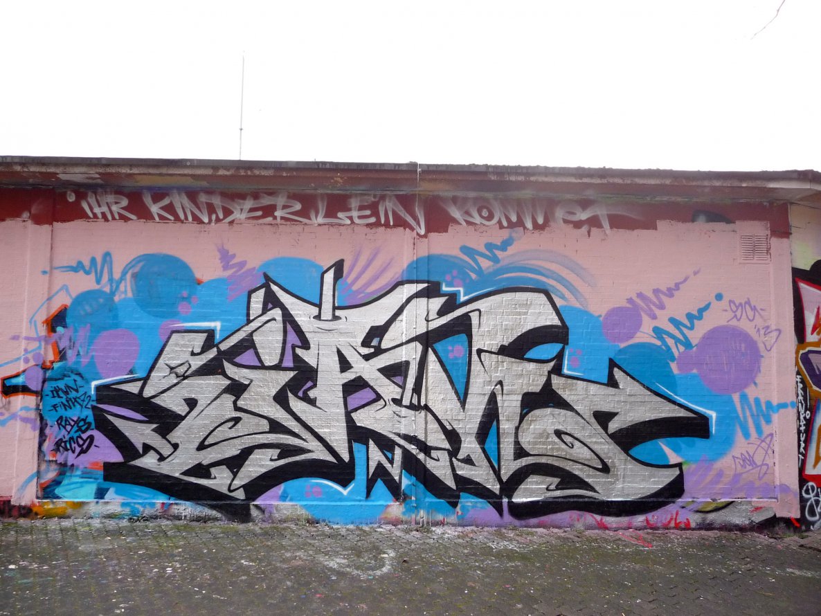 Graffiti Wall - Photo by Evian - Ian (2013)
