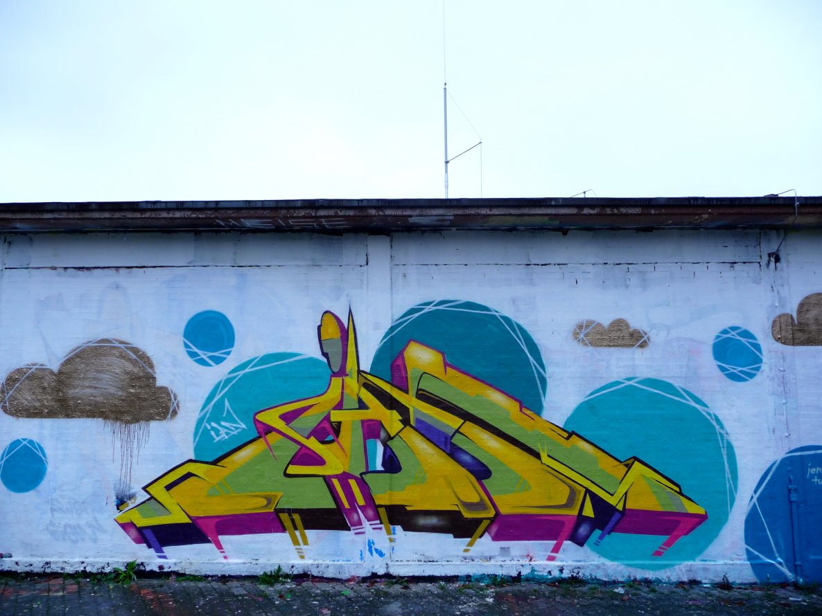 Graffiti Wall - Photo by Evian - Ian;, SC, Supercrew (2014)