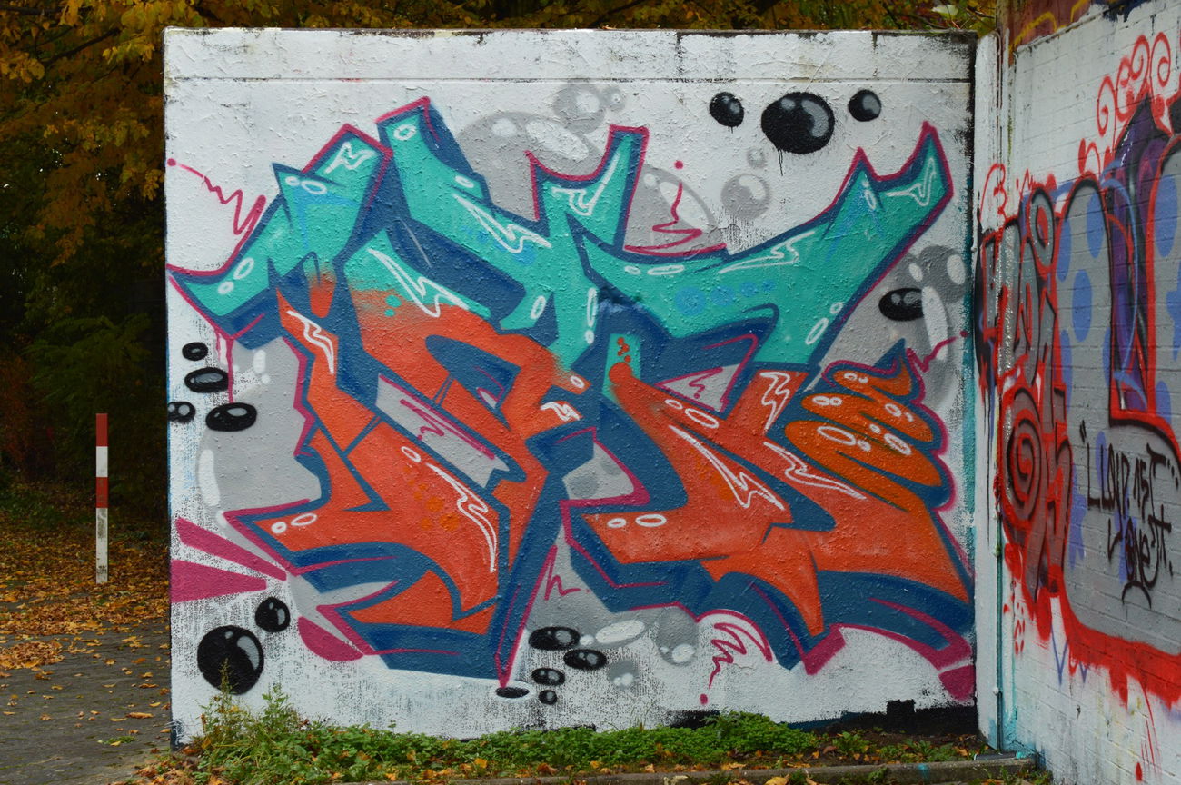 Graffiti Wall - Photo by Evian