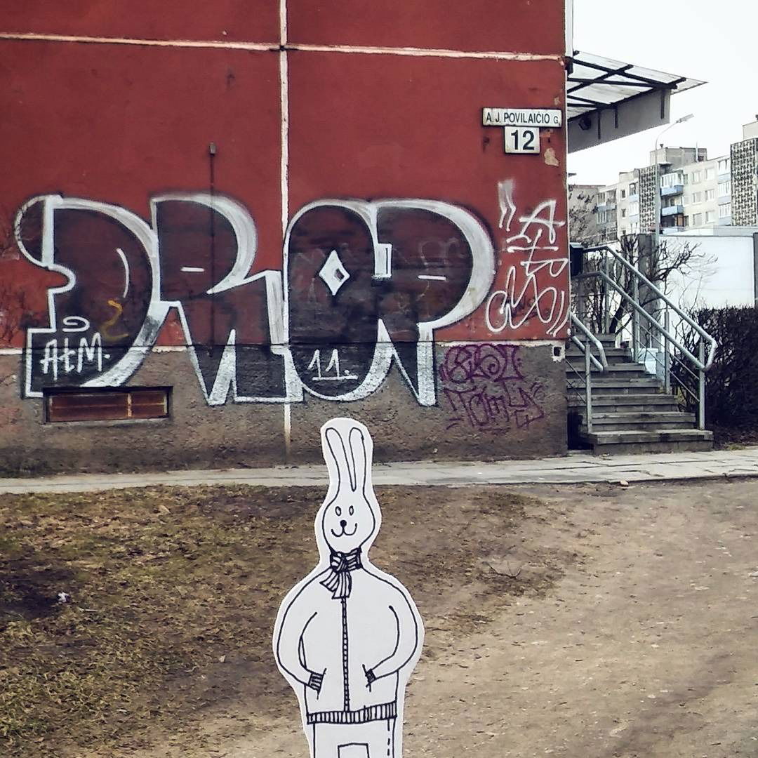 Graffiti Wall in Povilaičio G. 12 - Photo by EvlRabid - vilnius, karoliniskes, atm (2011)