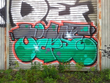 Graffiti Bombing in Prague - Photo by Exist333 - Oipse, Praha