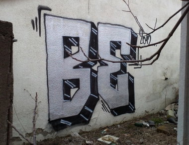 Graffiti Bombing in Prague - Photo by Exist333 - BE