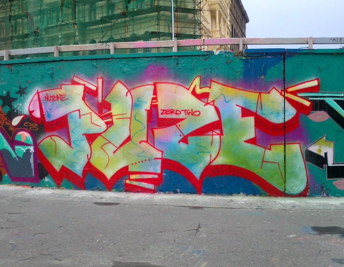 Graffiti Wall in Prague - Photo by Exist333 - Puze, NUT