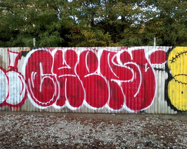 Graffiti Bombing in Prague - Photo by Exist333 - Chepy