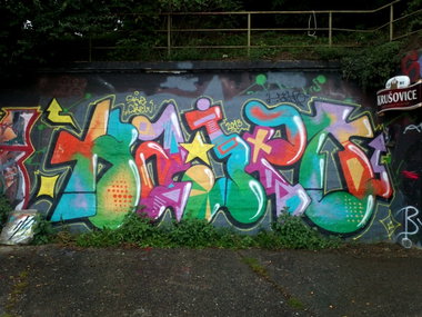 Graffiti Wall in Prague - Photo by Exist333 - Hajpo, SKE