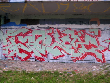 Graffiti Wall in Prague - Photo by Exist333 - Lola
