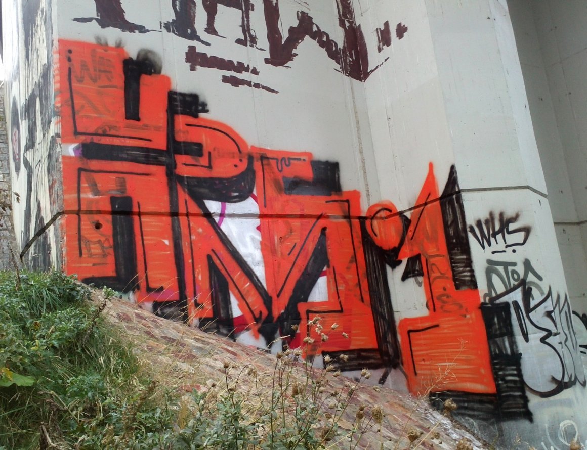 Graffiti Bombing in Prague - Photo by Exist333 - HRS1