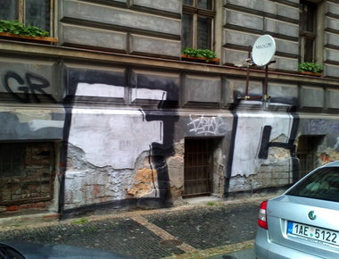 Graffiti Bombing in Prague - Photo by Exist333 - FC, crew