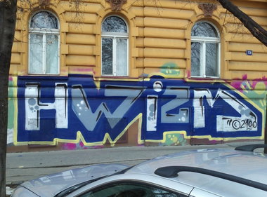 Graffiti Bombing in Prague - Photo by Exist333 - HW, IZM, crews