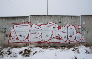 Graffiti Bombing in Prague - Photo by Exist333 - Uruke