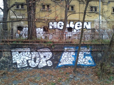Graffiti Bombing in Prague - Photo by Exist333