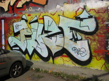 Graffiti Wall in Prague - Photo by Exist333 - Puze, NUT